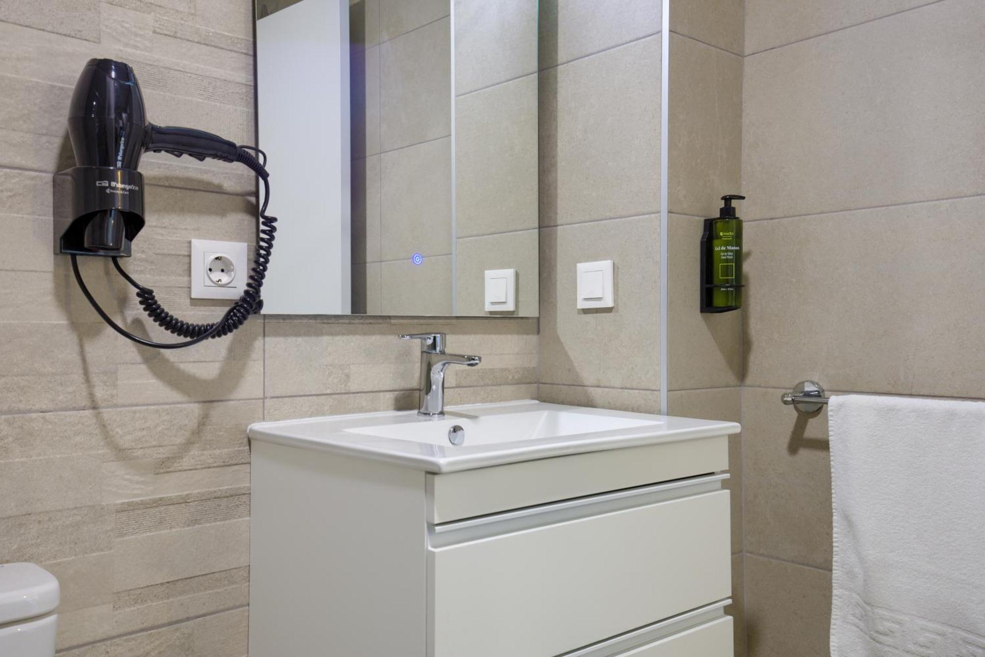 Arena 20 Suites Valencia Buitenkant foto